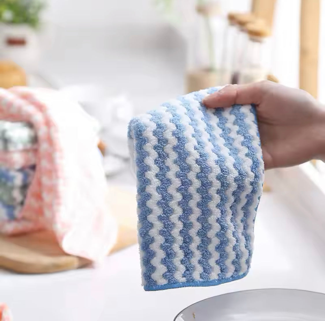 Set Of 3 Superfine Fiber Kitchen Dishwashing Cloth, Water Absorbent Cleaning Cloth, Multipurpose Household Cleaning Tools Set Of 3 Superfine Fiber Kitchen Dishwashing Cloth, Water Absorbent Cleaning Cloth, Multipurpose Household Cleaning Tools